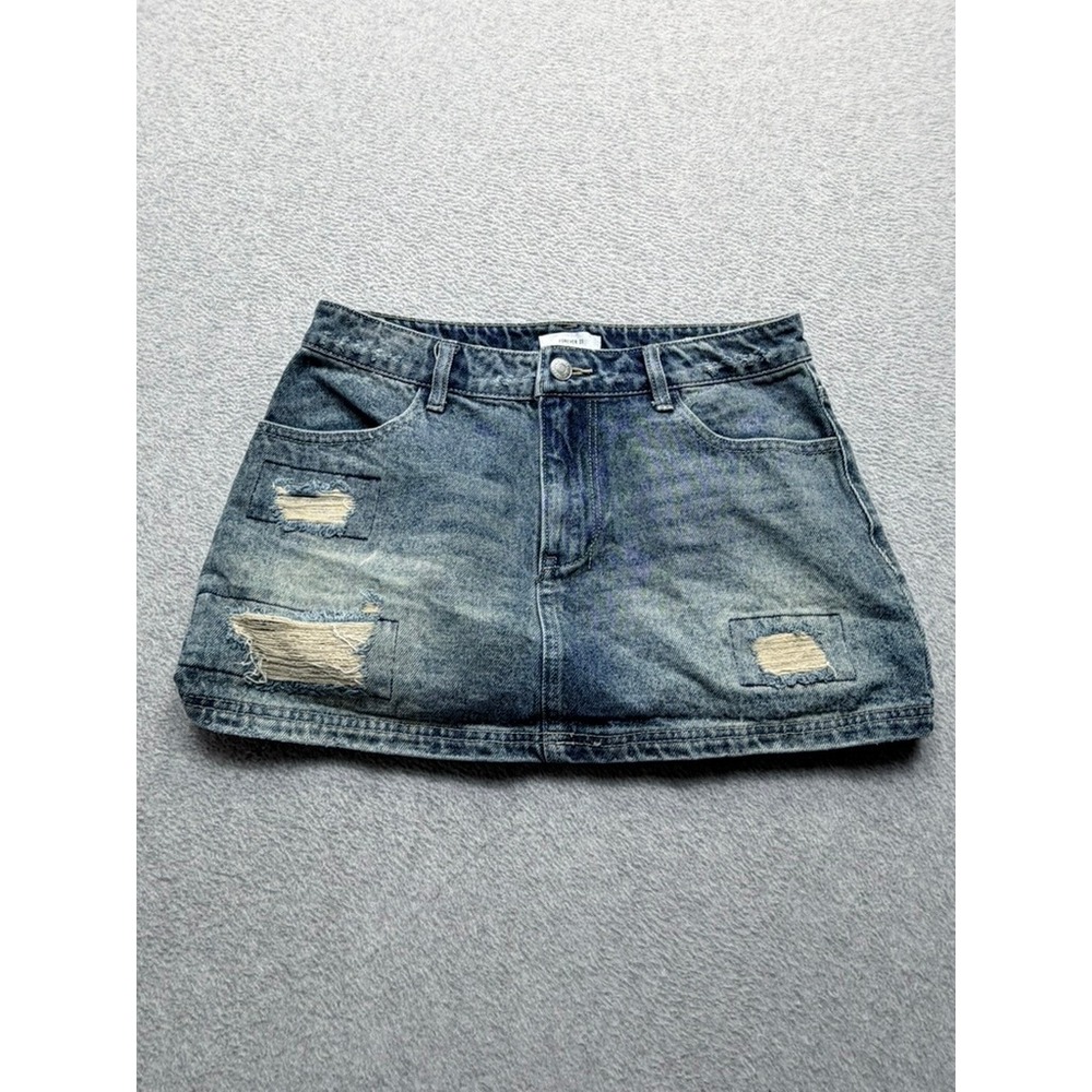 Forever 21 Distressed Denim Mini Skirt Medium Wash Y2K Style Size S